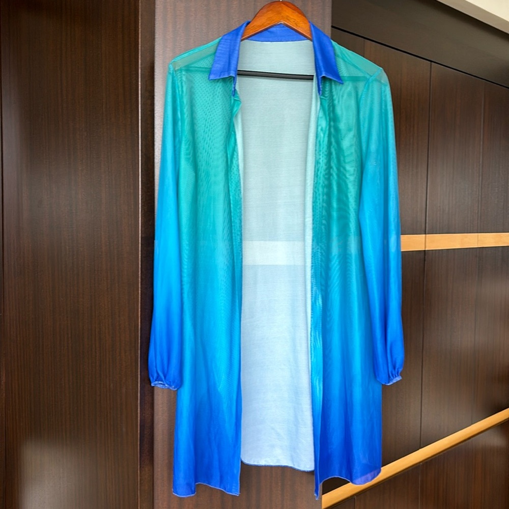 Color block mesh blue/ green cover up shirt, size medium/ large